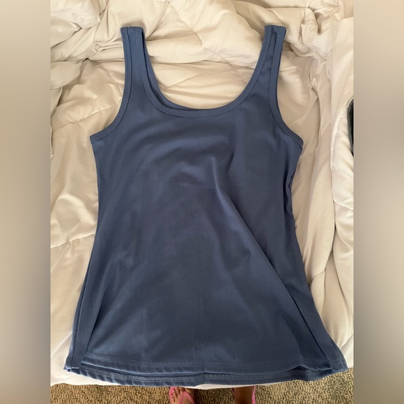 Blue Ribbed Tank Top Size Large - Picture 3 of 3